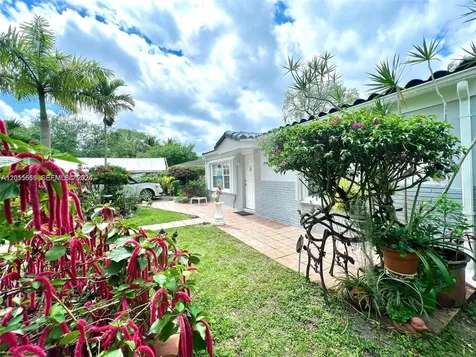 1465 SW 28th Way Fort Lauderdale FL 33312