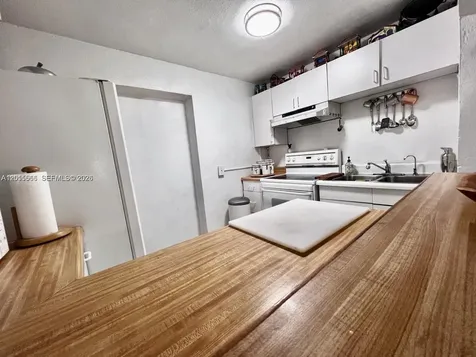 1465 SW 28th Way Fort Lauderdale FL 33312