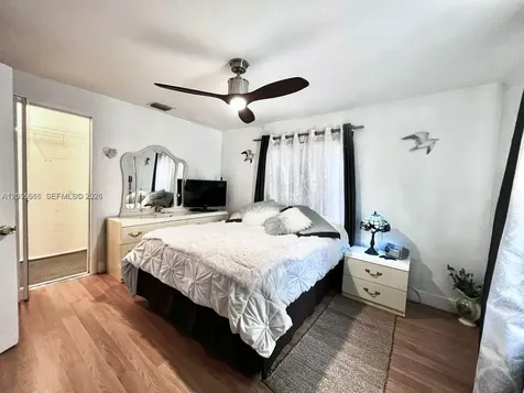 1465 SW 28th Way Fort Lauderdale FL 33312