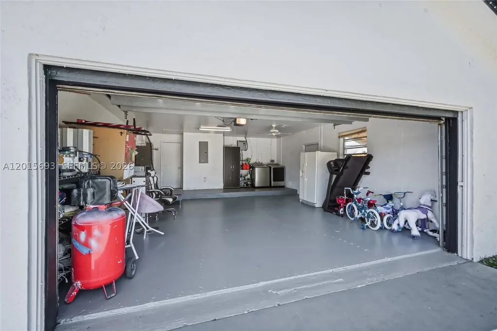 8972 SW 8th Street Boca Raton FL 33433