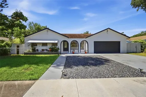 8972 SW 8th Street Boca Raton FL 33433