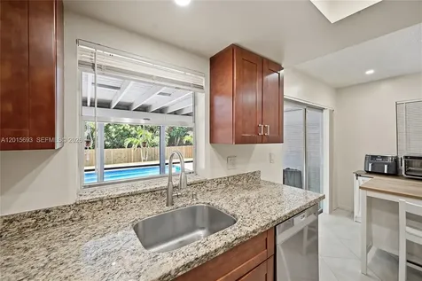 8972 SW 8th Street Boca Raton FL 33433