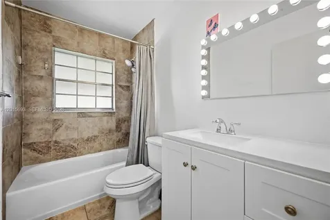 8972 SW 8th Street Boca Raton FL 33433
