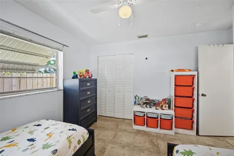 8972 SW 8th Street Boca Raton FL 33433