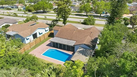 8972 SW 8th Street Boca Raton FL 33433