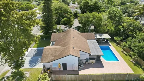 8972 SW 8th Street Boca Raton FL 33433