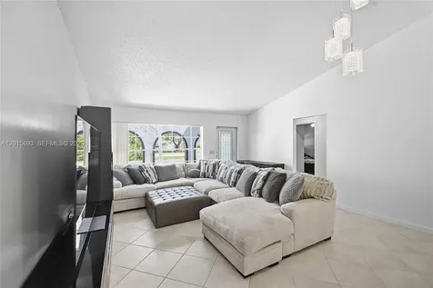 8972 SW 8th Street Boca Raton FL 33433