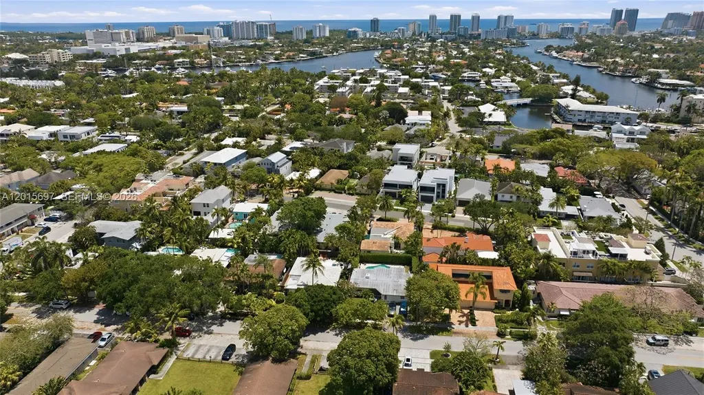 636 NE 17th Terrace Fort Lauderdale FL 33304
