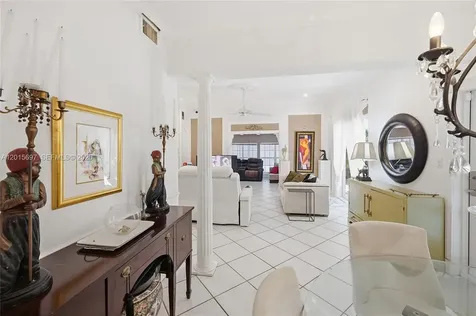 636 NE 17th Terrace Fort Lauderdale FL 33304