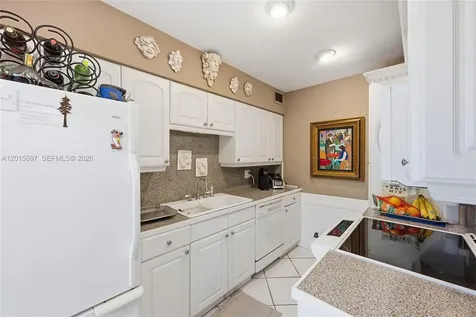 636 NE 17th Terrace Fort Lauderdale FL 33304