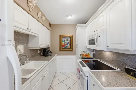 636 NE 17th Terrace Fort Lauderdale FL 33304