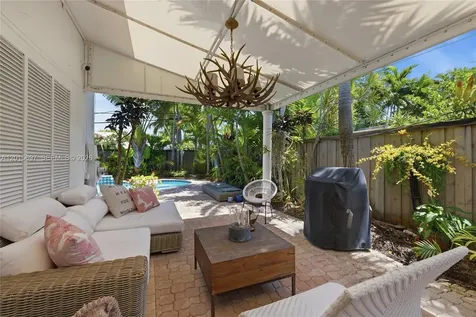 636 NE 17th Terrace Fort Lauderdale FL 33304