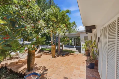 636 NE 17th Terrace Fort Lauderdale FL 33304