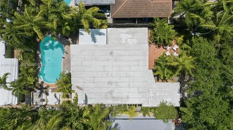 636 NE 17th Terrace Fort Lauderdale FL 33304