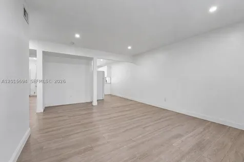 8550 Byron Avenue Miami Beach FL 33141