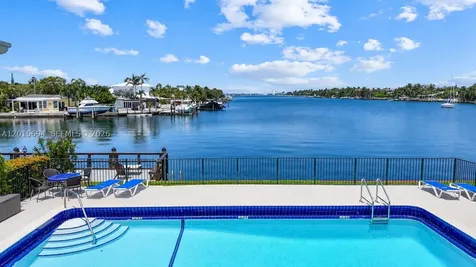 8550 Byron Avenue Miami Beach FL 33141