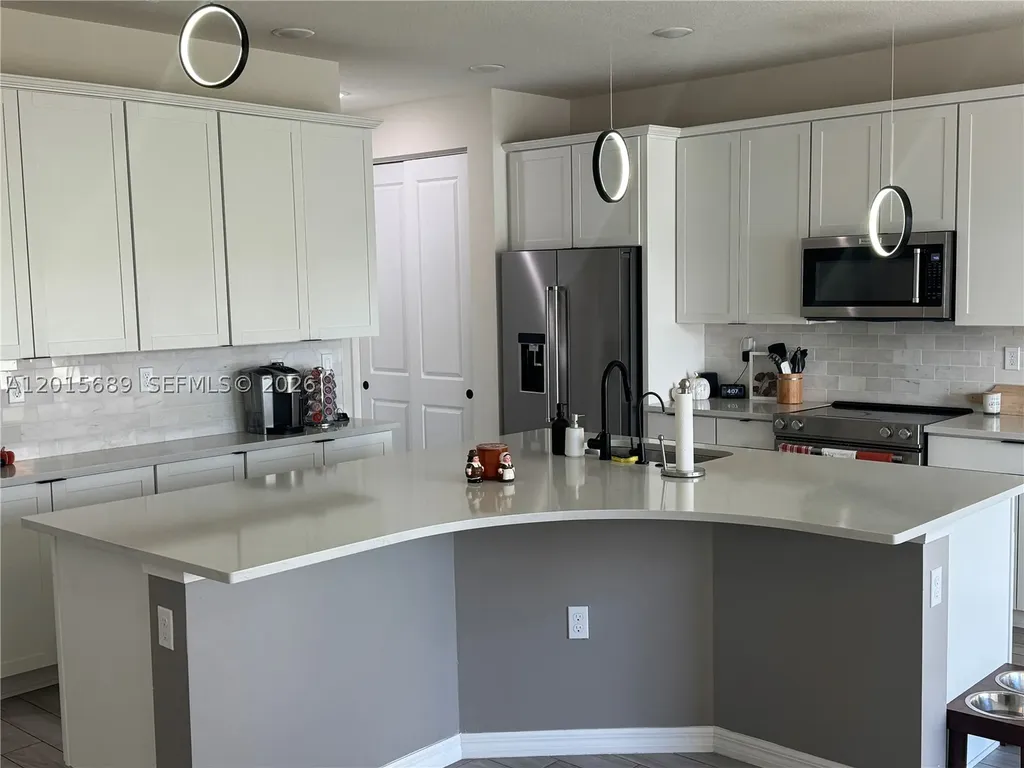 2162 Appleton Circle N Oakland Park FL 33309