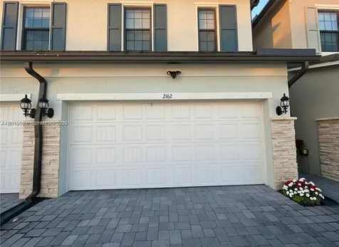 2162 Appleton Circle N Oakland Park FL 33309