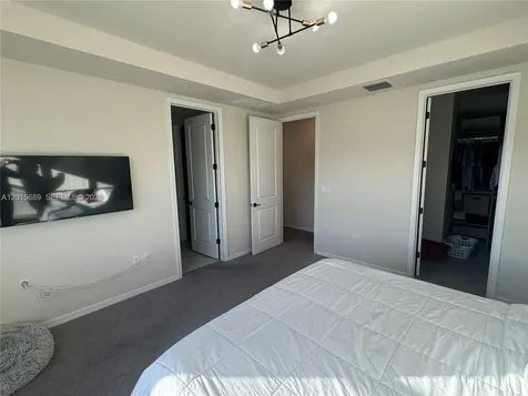 2162 Appleton Circle N Oakland Park FL 33309