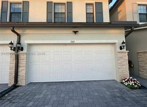 2162 Appleton Circle N Oakland Park FL 33309