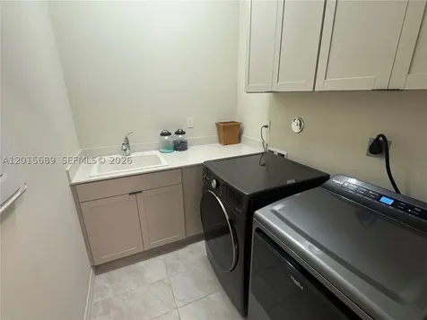 2162 Appleton Circle N Oakland Park FL 33309