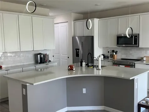 2162 Appleton Circle N Oakland Park FL 33309