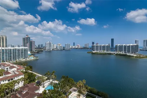 Aventura FL 33160