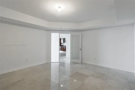Aventura FL 33160