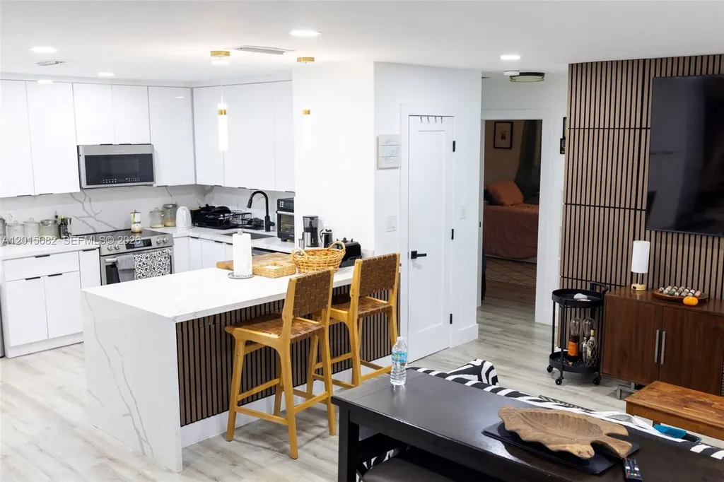310 NE 12th Avenue Pompano Beach FL 33060