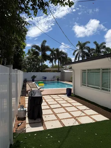 310 NE 12th Avenue Pompano Beach FL 33060