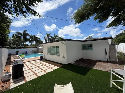 310 NE 12th Avenue Pompano Beach FL 33060