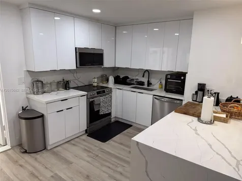 310 NE 12th Avenue Pompano Beach FL 33060