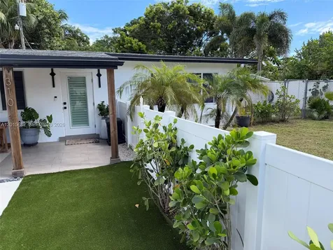 310 NE 12th Avenue Pompano Beach FL 33060