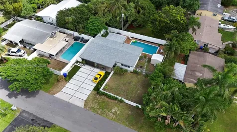310 NE 12th Avenue Pompano Beach FL 33060