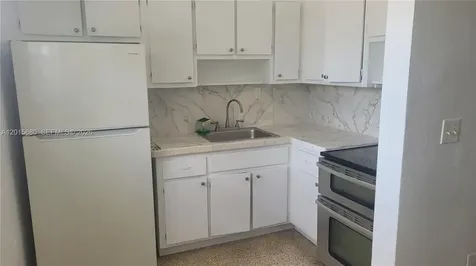 720 NW 27th Court Miami FL 33125