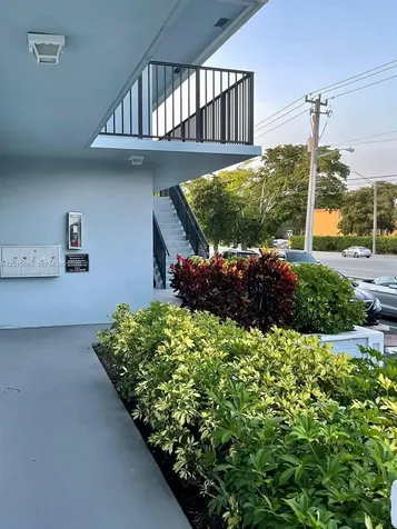 4291 NW 9th Avenue Deerfield Beach FL 33064