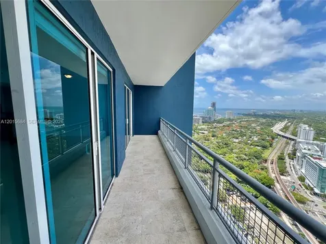60 SW 13th Street Miami FL 33130