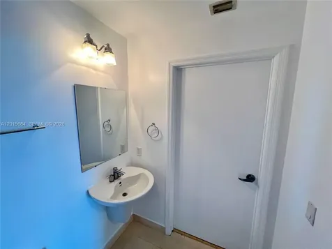 60 SW 13th Street Miami FL 33130