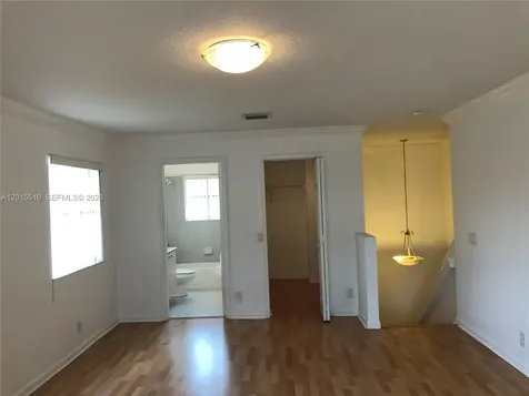 693 Live Oak Lane Weston FL 33327