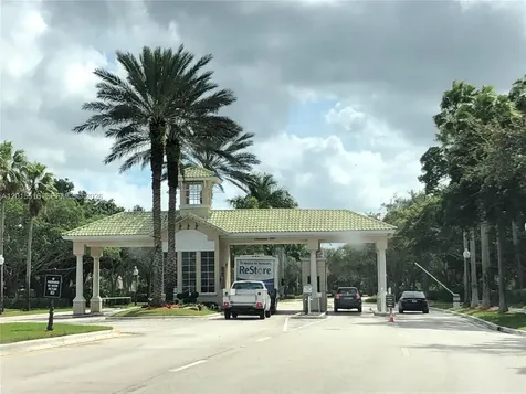 693 Live Oak Lane Weston FL 33327