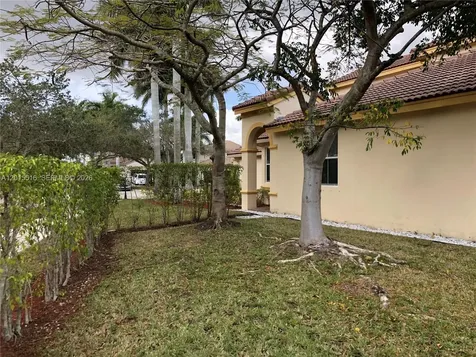 693 Live Oak Lane Weston FL 33327