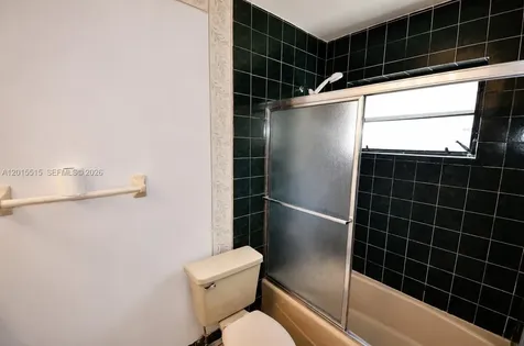 2934 Whitehead Street Miami FL 33133