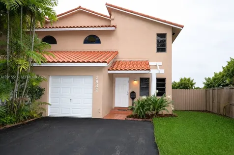 2934 Whitehead Street Miami FL 33133