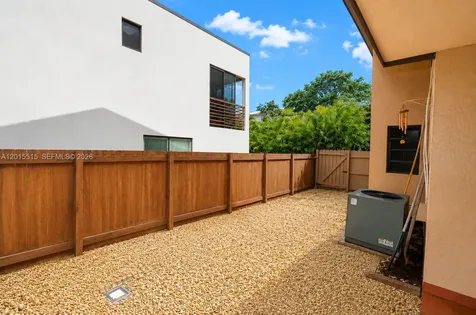 2934 Whitehead Street Miami FL 33133