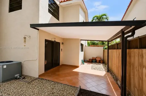 2934 Whitehead Street Miami FL 33133