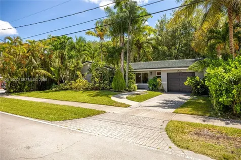 340 NE 129th Street North Miami FL 33161