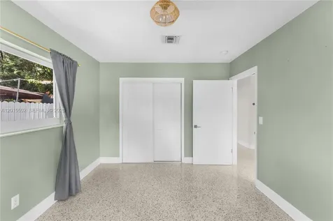 340 NE 129th Street North Miami FL 33161