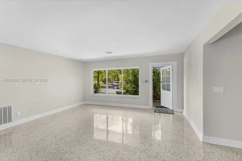 340 NE 129th Street North Miami FL 33161