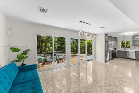 340 NE 129th Street North Miami FL 33161