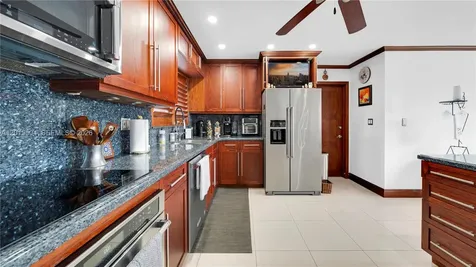 10435 SW 92nd Street Miami FL 33176